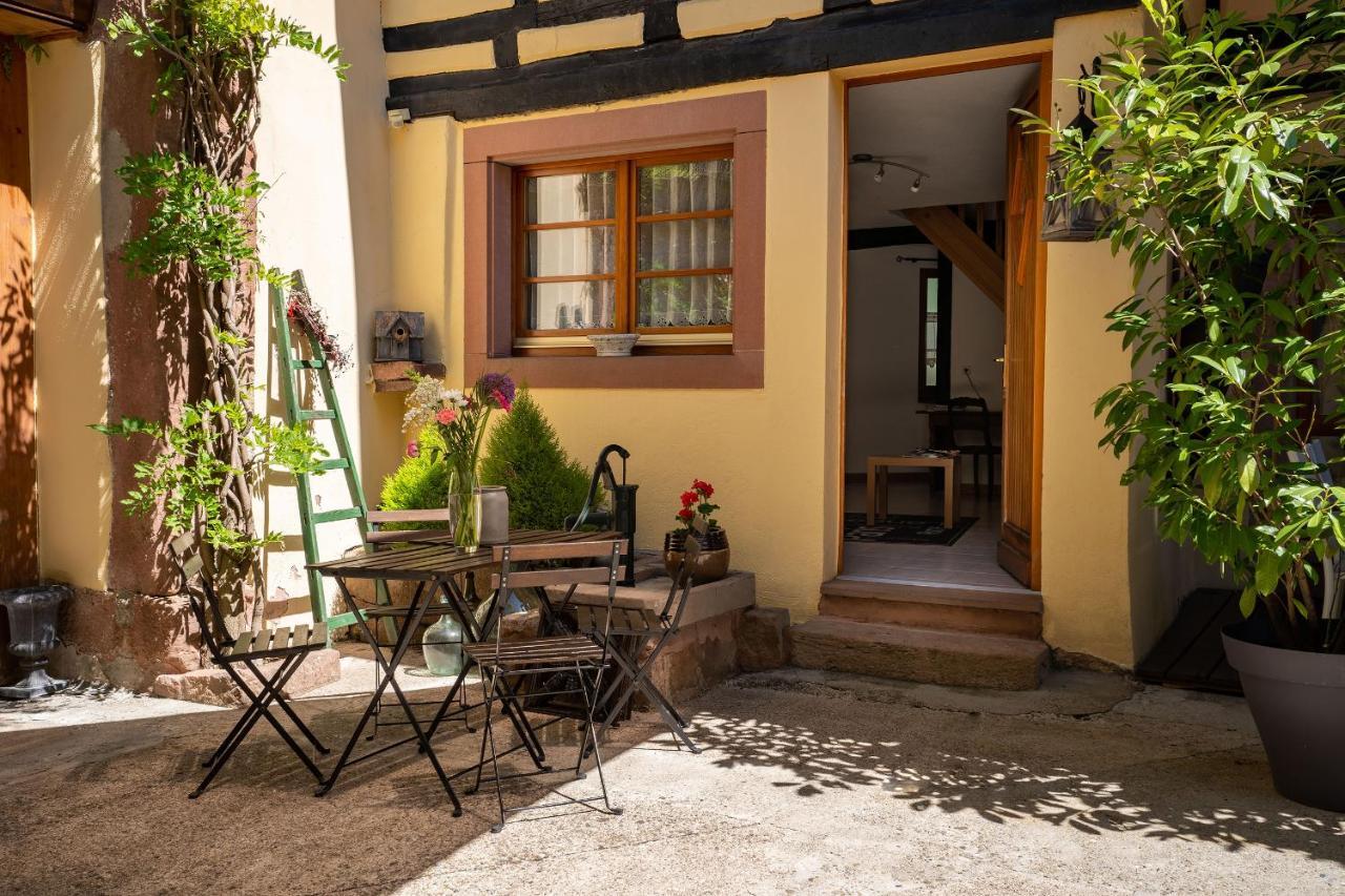 Les Suites - La Cour St Fulrad Saint-Hippolyte  Exterior photo