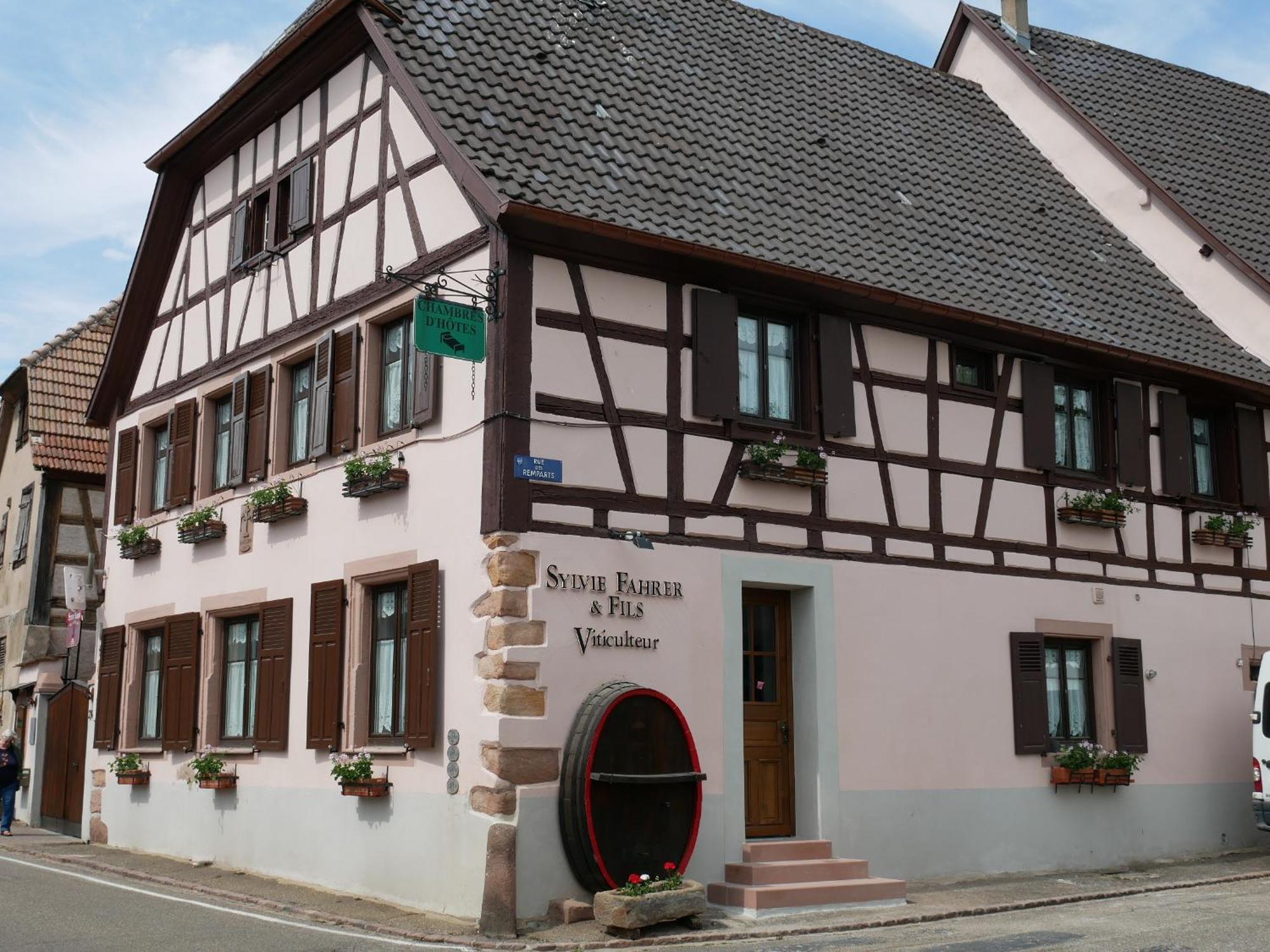 Les Suites - La Cour St Fulrad Saint-Hippolyte  Exterior photo